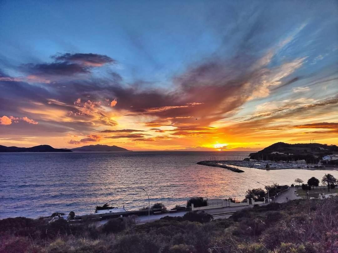 Il Balcone Sull'Elba Apartment Piombino Luaran gambar